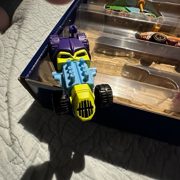 Hot wheels sweet set like new !!!!! Serious offers thanks Mike - Picture 2 of 7